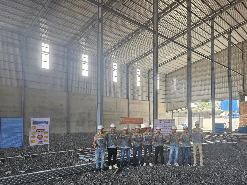 Chúc mừng Chủ đầu tư - công ty TNHH Lộc Sánh khai trương một phần nhà xưởng