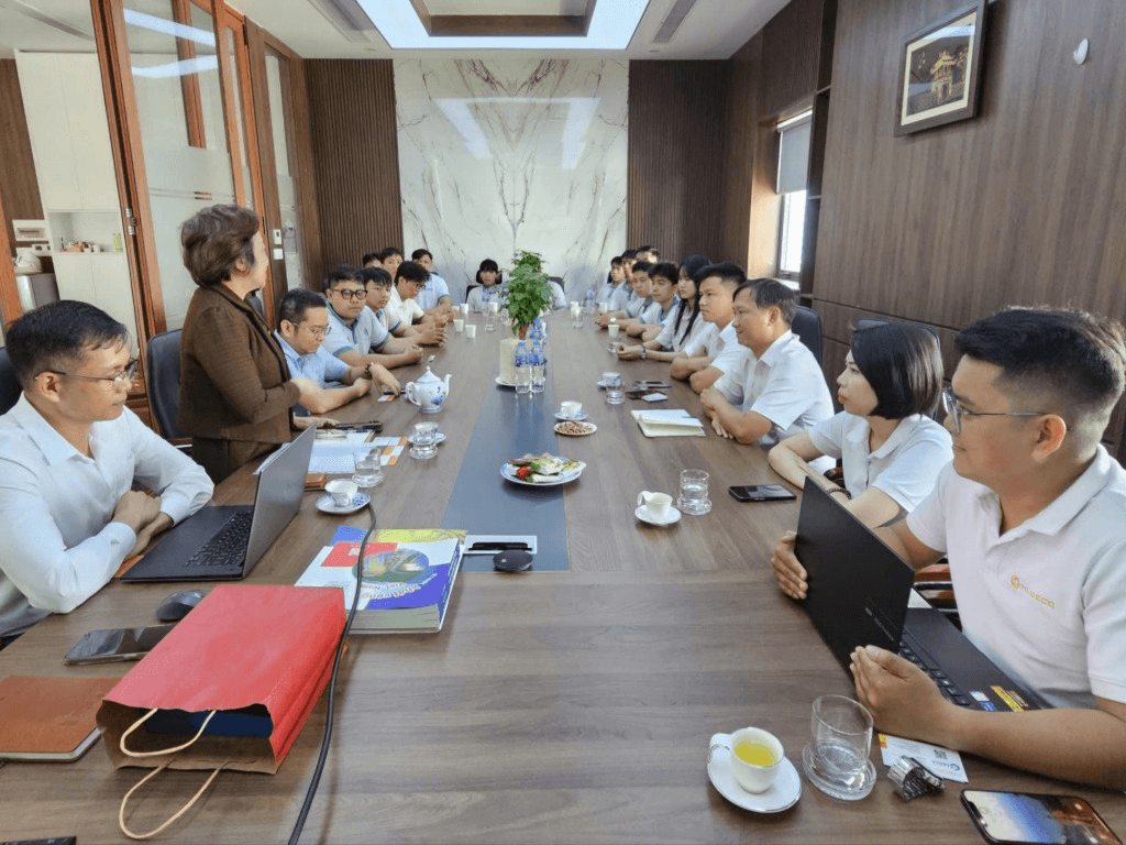 HUDECO GROUP phối hợp cùng Trường Đại học Giao thông Vận tải TP.HCM tổ chức Lễ tiếp nhận sinh viên tham gia chương trình Học kỳ Doanh nghiệp 2025–2026.